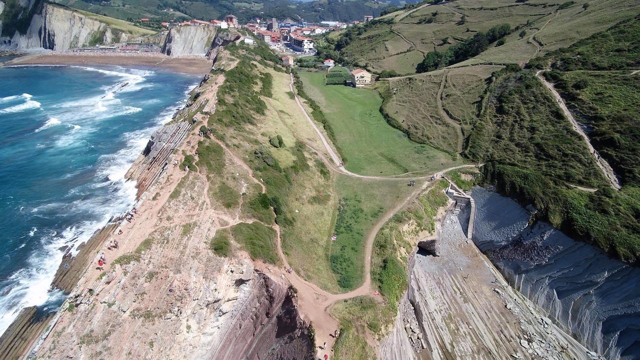 Camping & Bungalows Zumaia Exterior foto